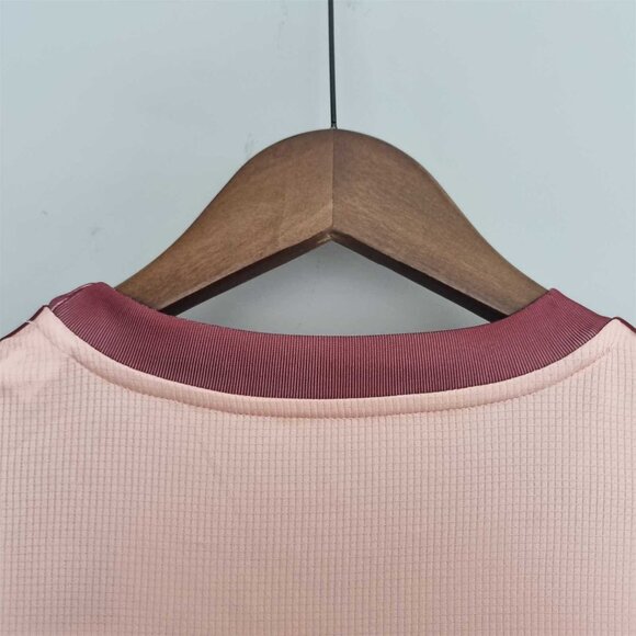 Portland Timbers rose edition jersey, large - Picture 4 of 8